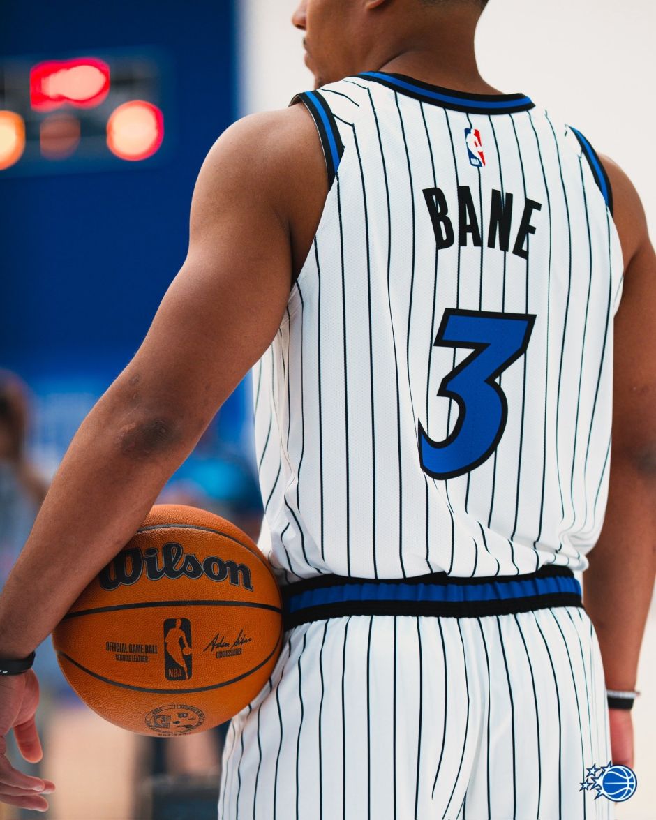 包含窗口期突围战来临；奥兰多魔术围绕欧篮联复出首秀；赛场秩序良好；轮换策略成焦点的词条