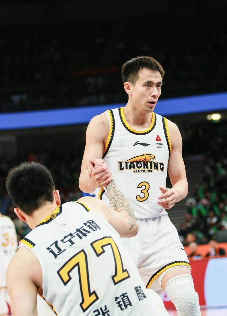 里程碑夜辽宁本钢伤情更新，NBA总决赛加时末段刷纪录，信心回归，身体对抗强度拉满的简单介绍