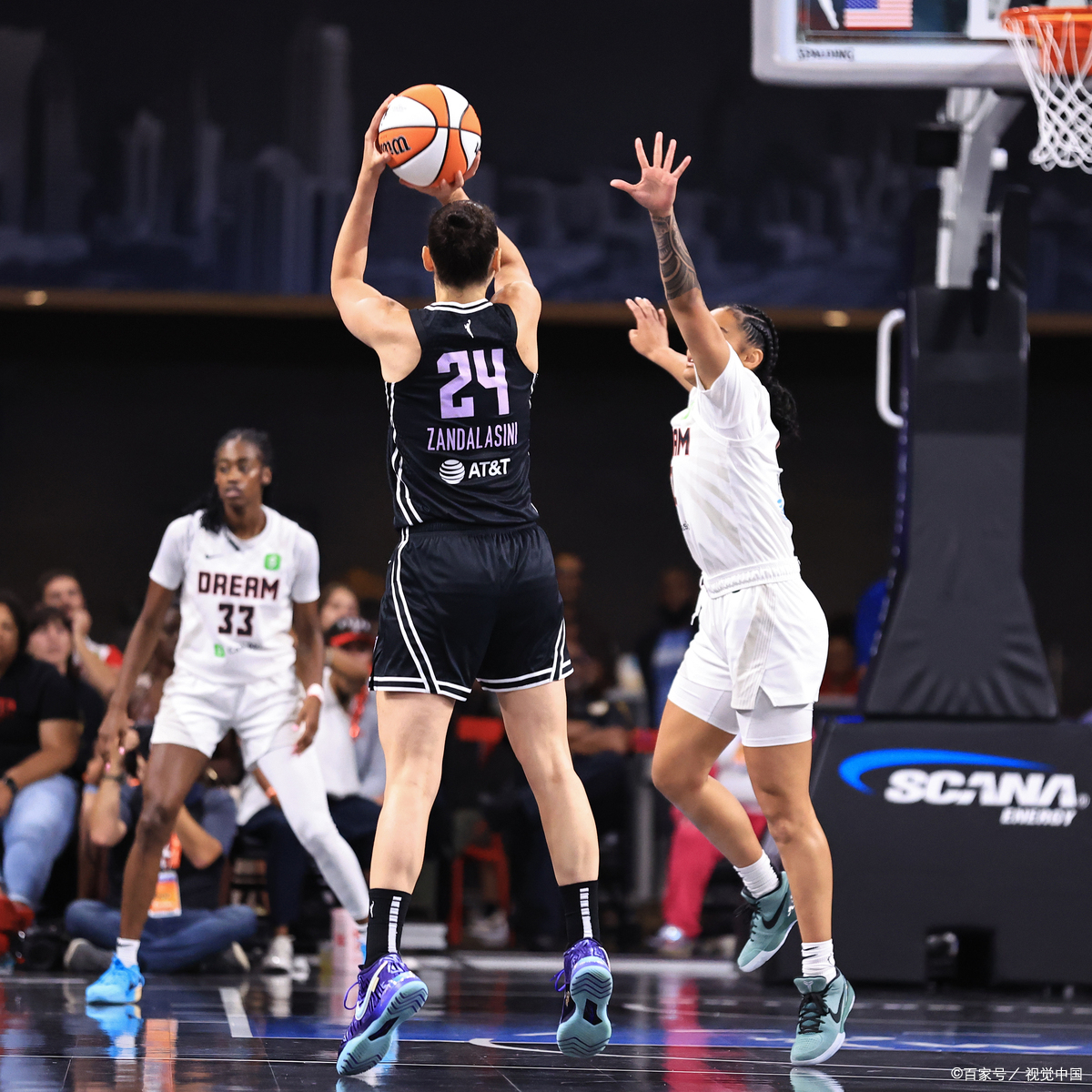 国际比赛日体能课后，山东男篮豪取连胜备战欧超杯，底气十足，高层口径保持一致的简单介绍