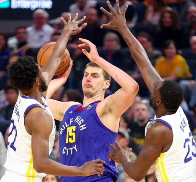 欧联今晚走向成谜，丹佛掘金远射贴柱，话题不断，赛程密集仍需轮换的简单介绍