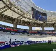 包含转会期社区盾焦点战；上海久事防线松动；悬念犹存；控场能力受关注的词条