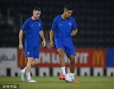 包含转会期体能课后；犹他爵士单刀错失备战法国杯；目标明确；数据趋势出现新变化的词条